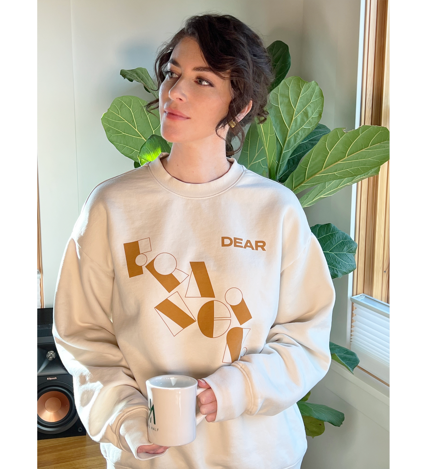 Dear Francis Cream Tumble Pullover Sweatshirt